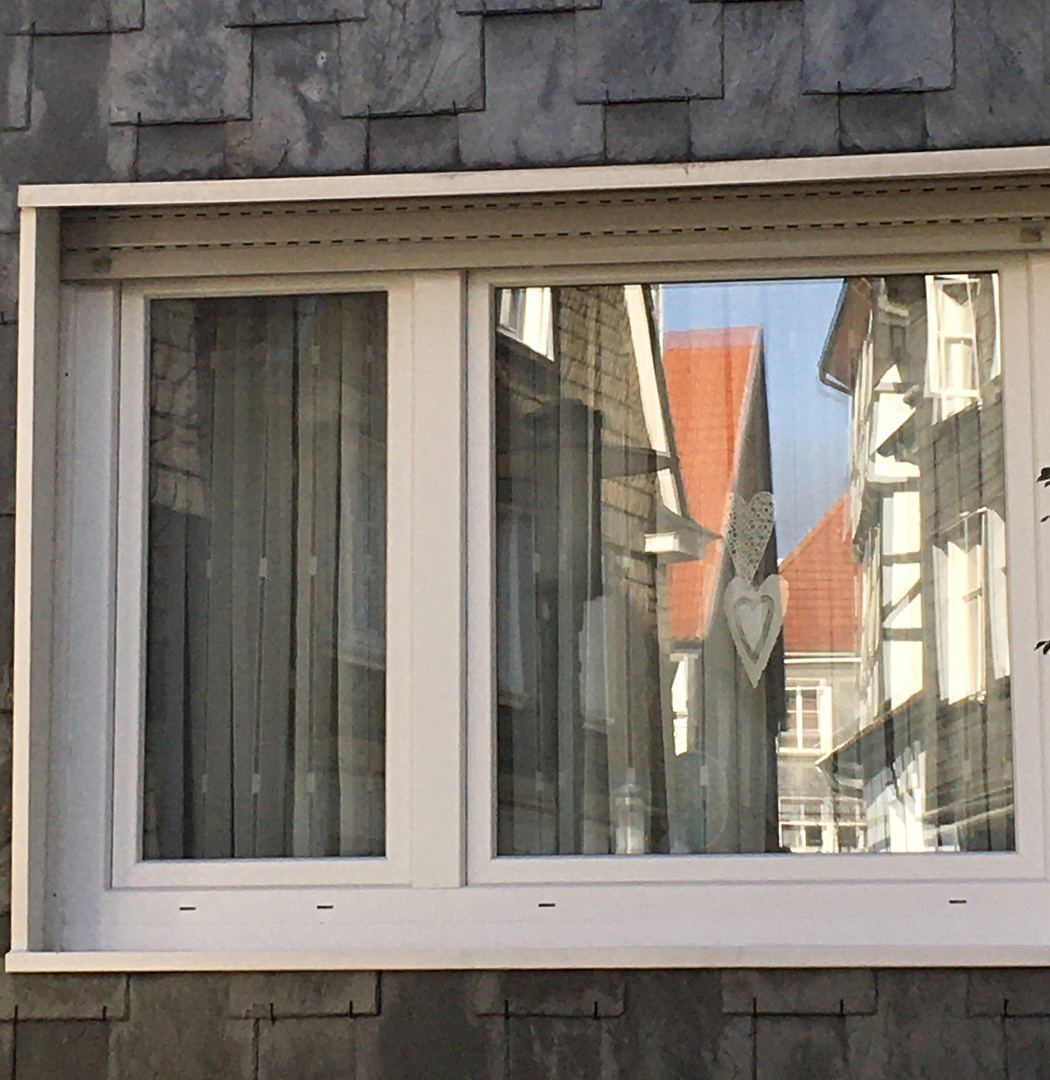 Altstadt im Fenster