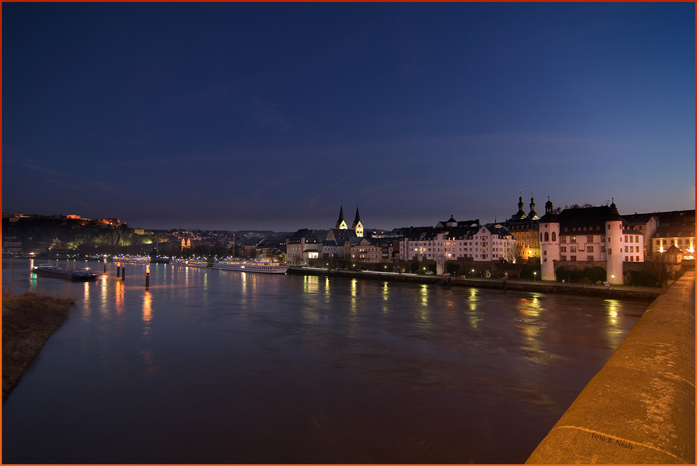 Altstadt Koblenz in der blauen Stunde....