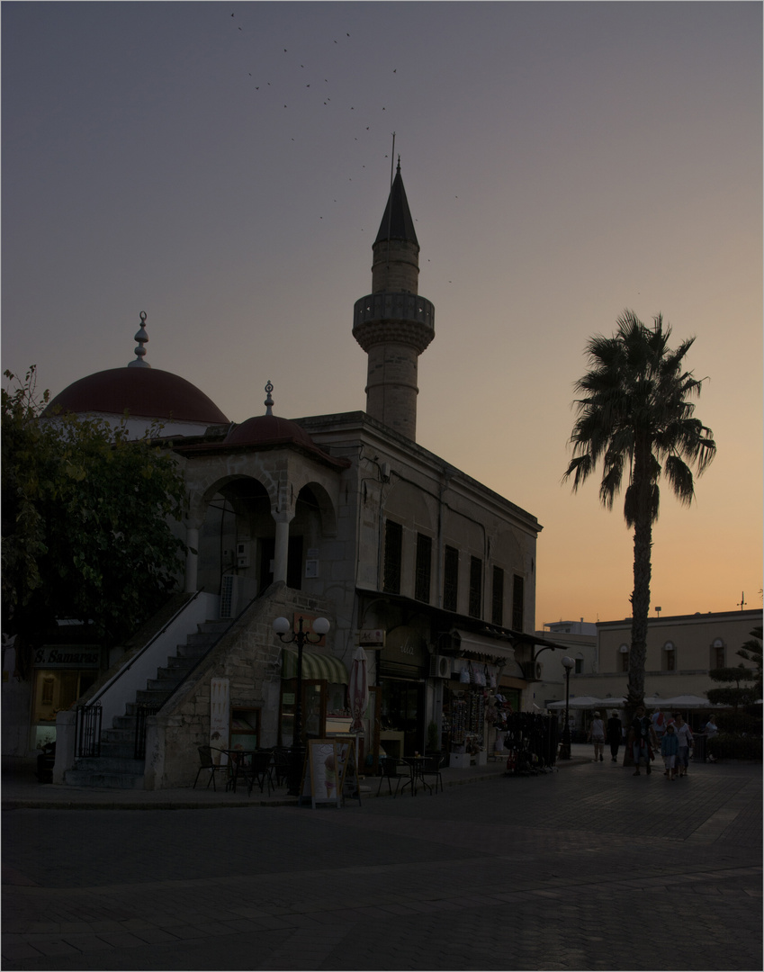 Altstadt Kos; Eleftherias Square / Fledermäuse