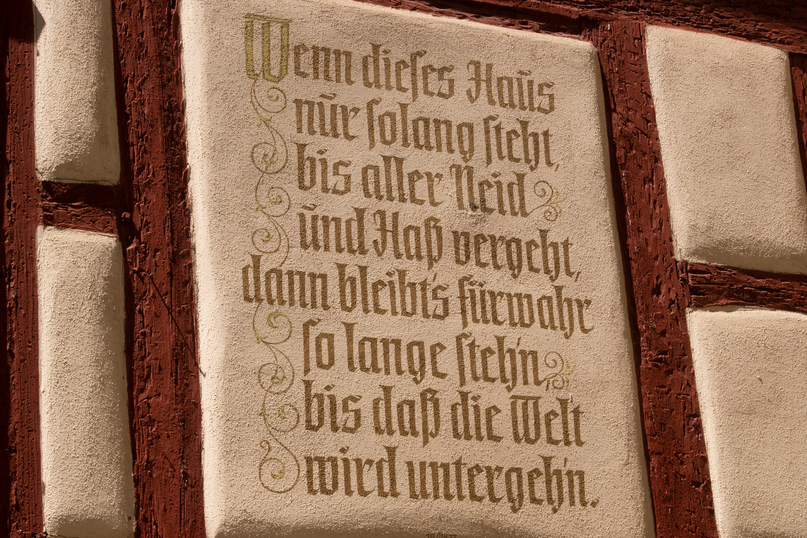 Altstadt Meersburg, Seitengasse Giebel-Inschrift