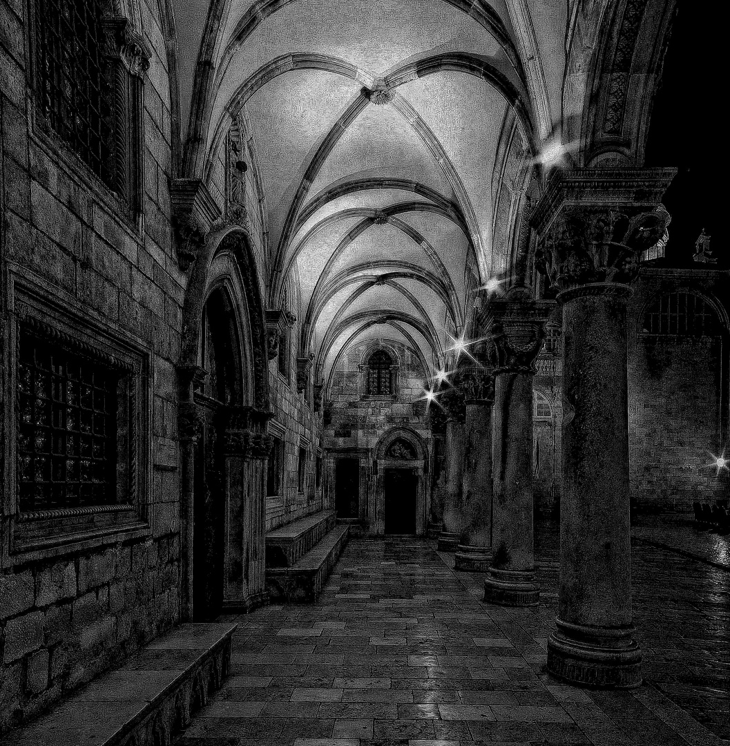 Altstadt von Dubrovnik - Arkaden .....