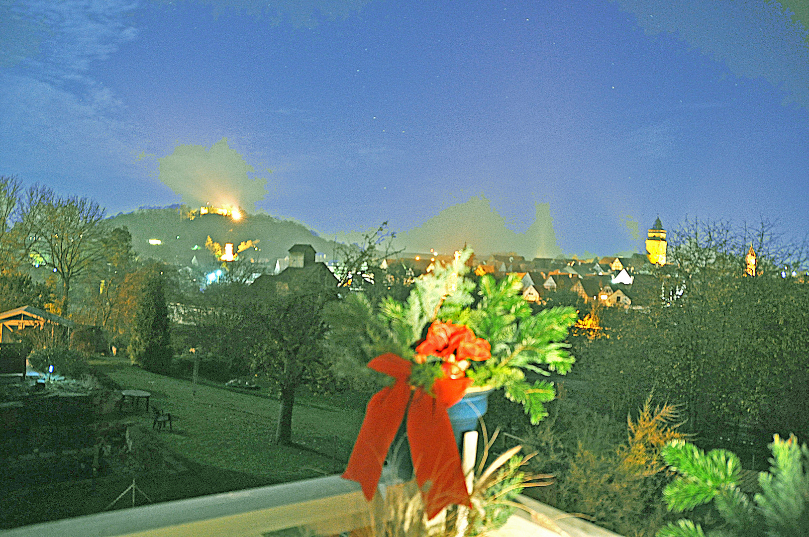 Altstadt von Grebenstein mit beleuchteten Türmen