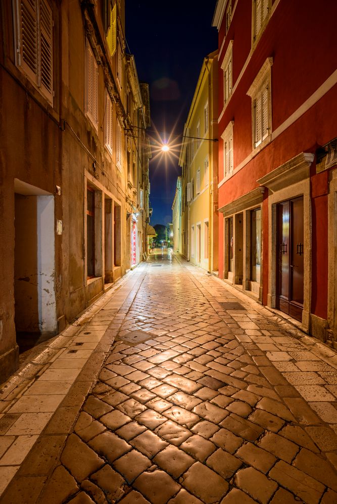 Altstadtgasse, Zadar, Dalmatien, Kroatien