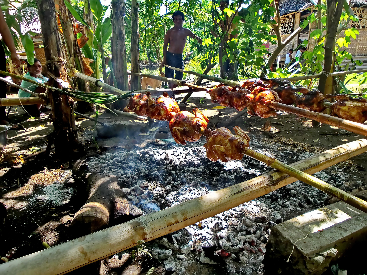 " Am 11.11.2014 , 11 Letchon Manok ... " , New Washington - Aklan - Panay