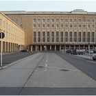 "Am 24. Mai 2001 stürzte ein auf Tempelhof anfliegendes einmotoriges Reiseflugzeug ...