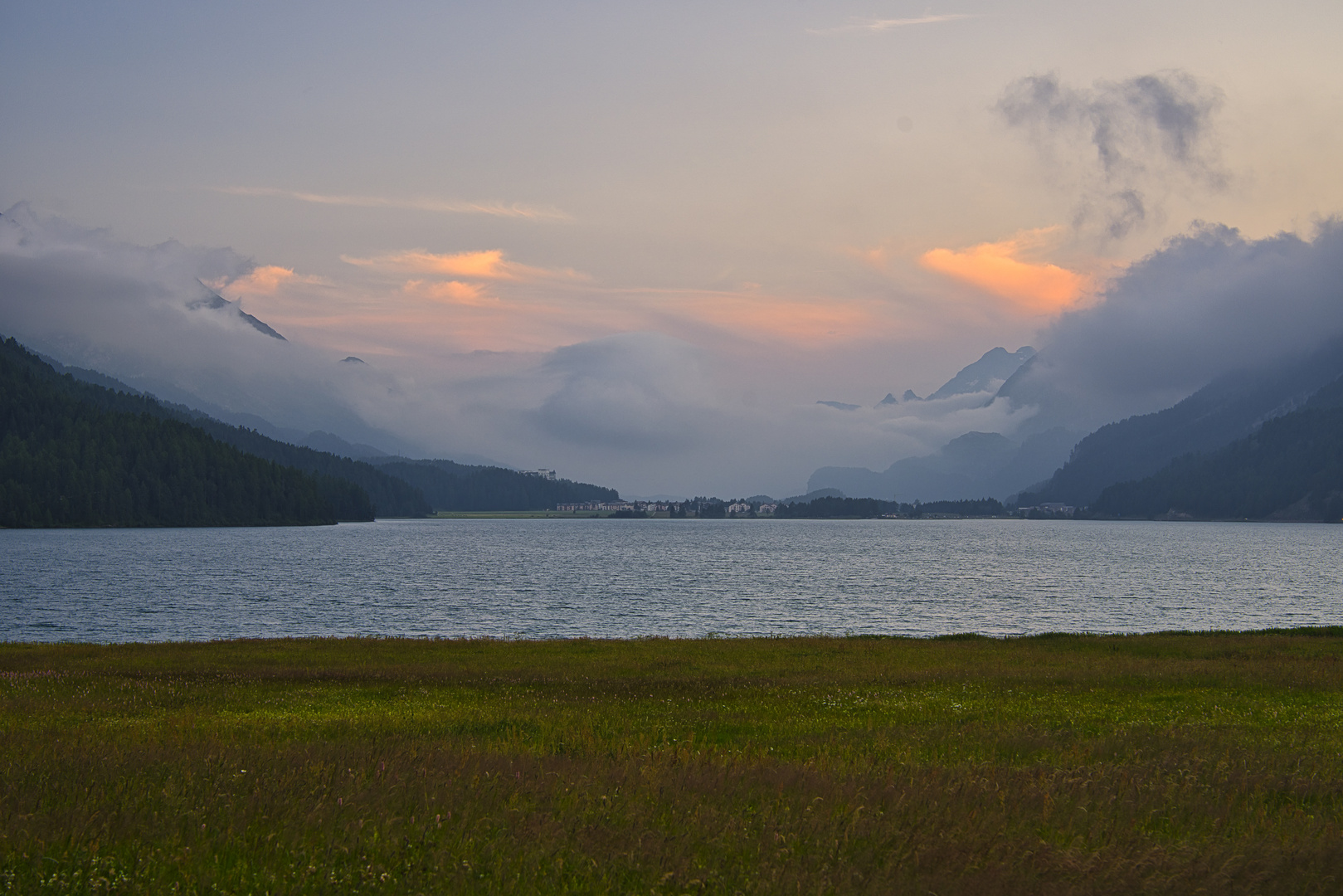 Am Abend am Silvaplanersee