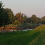 am Abend an der Oste auf dem Deich ...