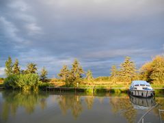 am Abend im Hafen