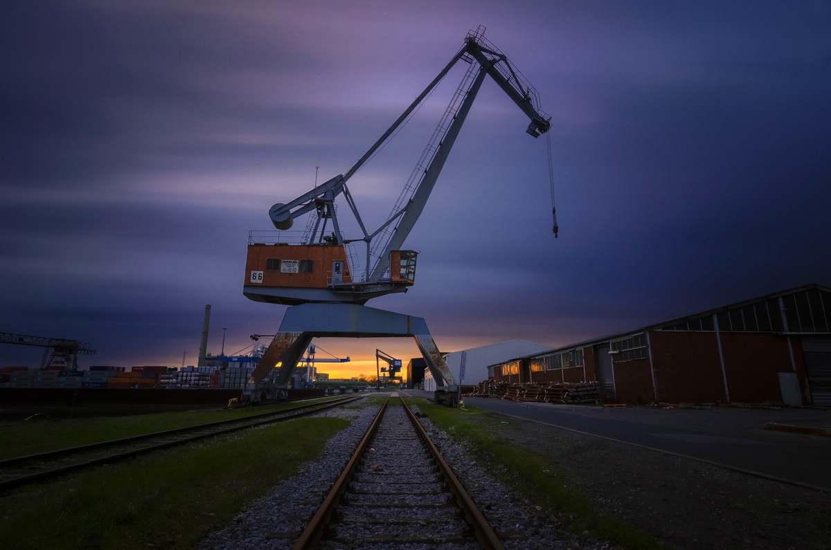 Am Abend im Hafen