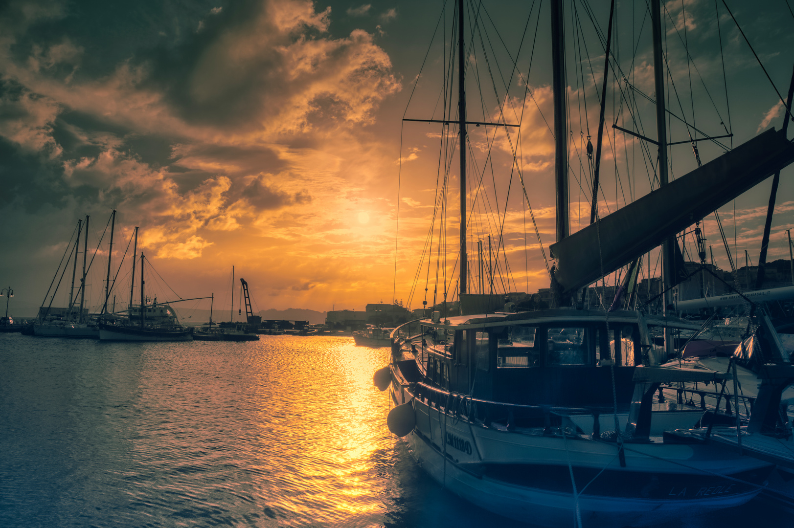 Am Abend im Hafen von La Maddalena