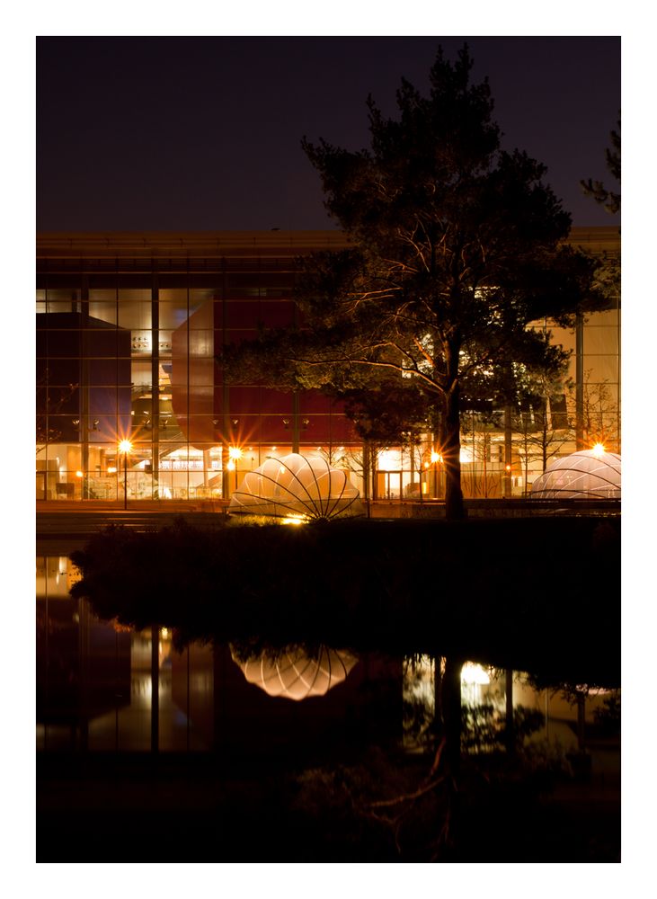 am Abend in der Autostadt