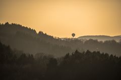 am Abend wenn die Sonne versucht schlafen zu gehen