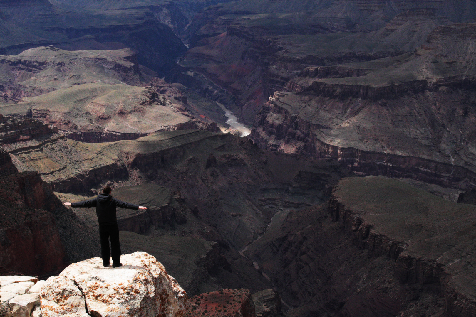 Am Abgrund des Grand Canyons