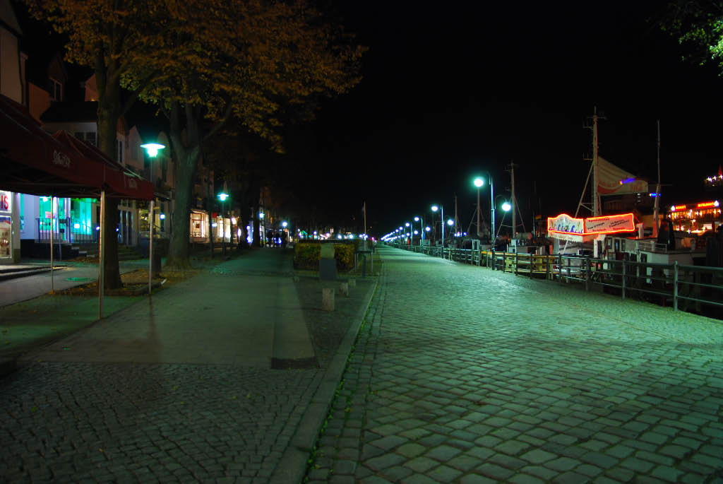 Am Alten Strom in Warnemünde