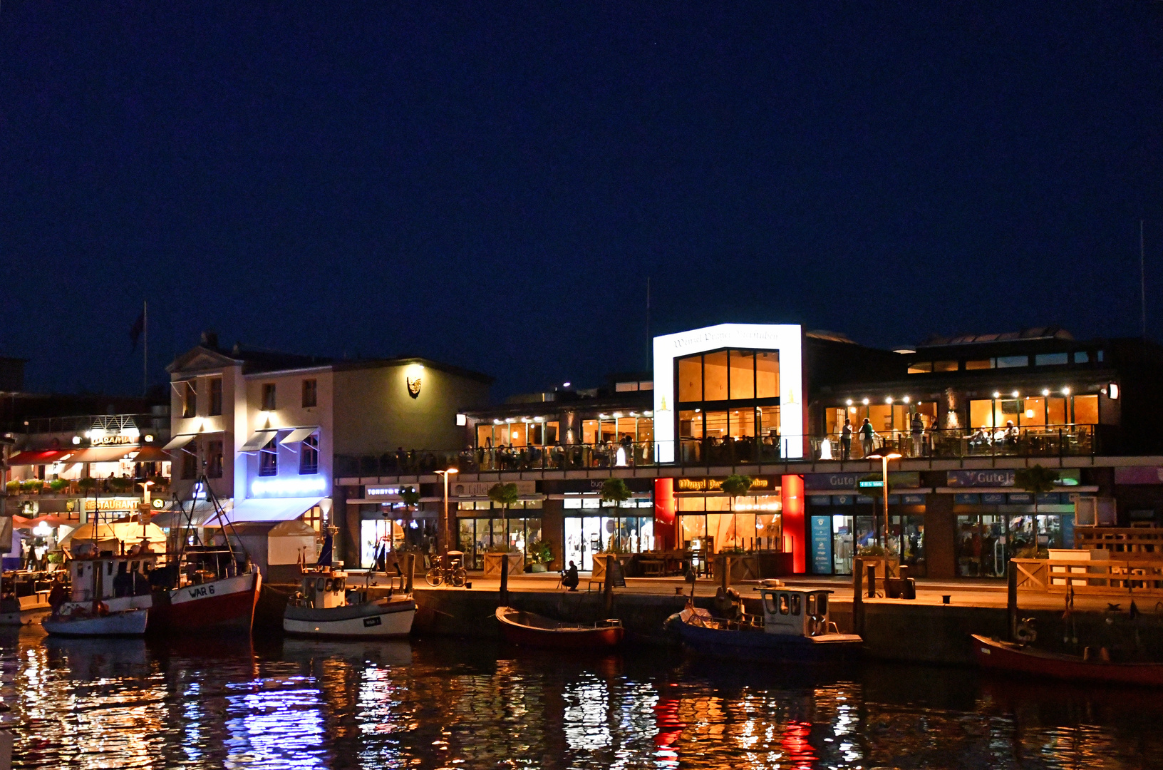 Am Alten Strom in Warnemünde