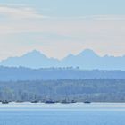 Am Ammersee - Blick auf die Alpen im Dunst