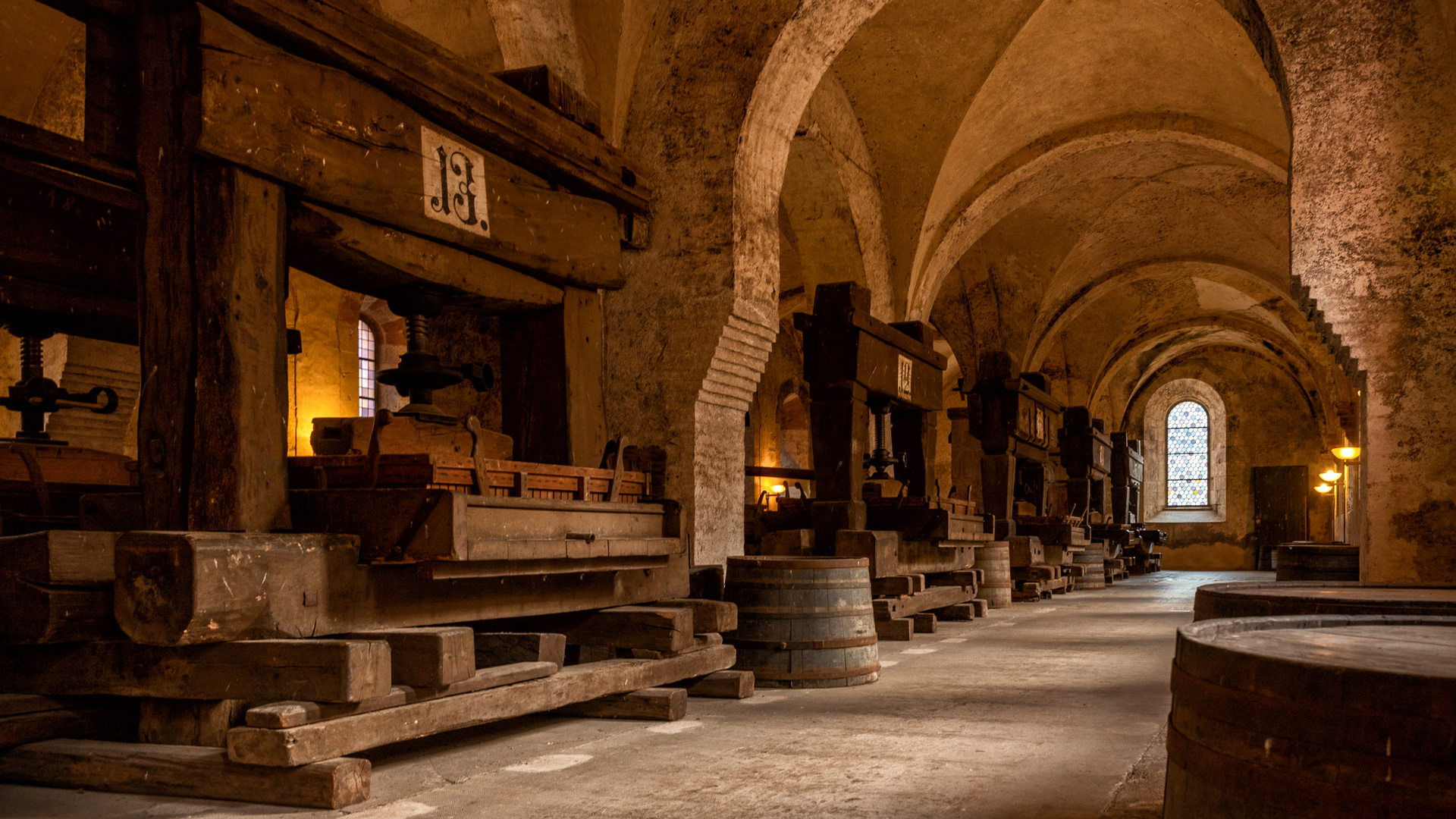 Am Anfang steht die Weinpresse,