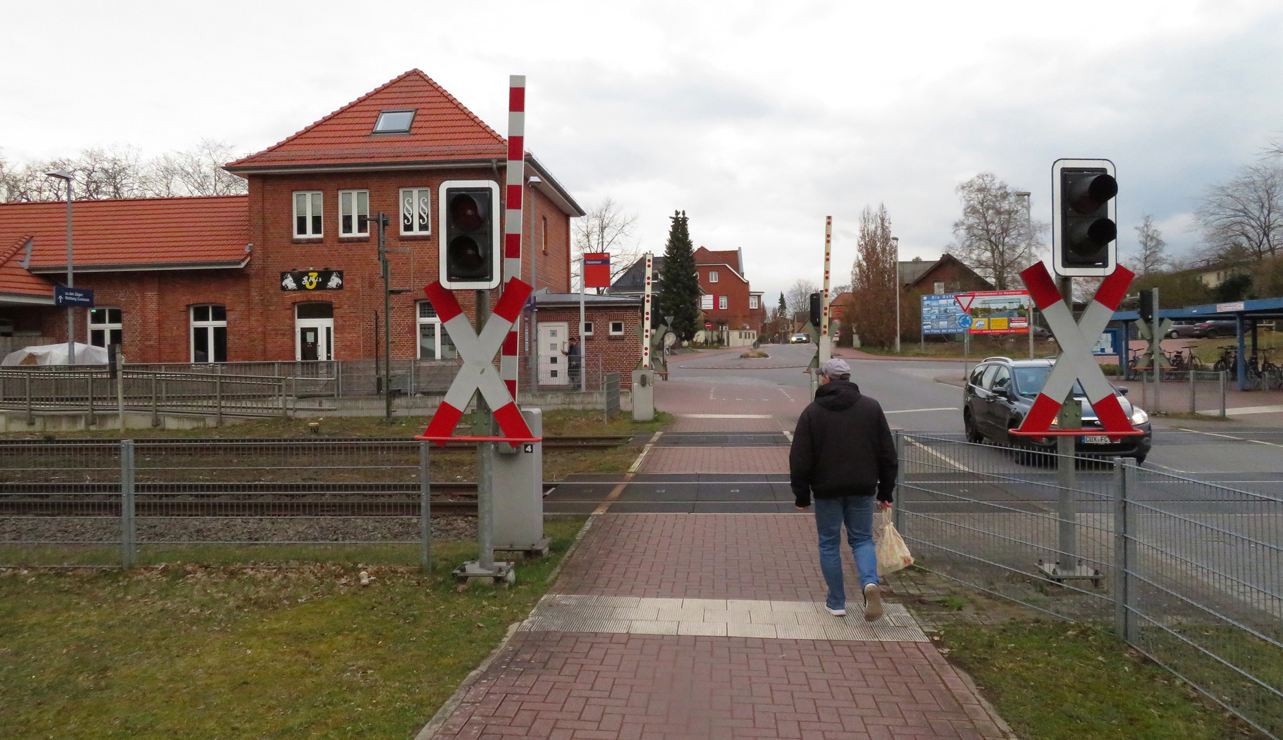 am Bahnhof ...