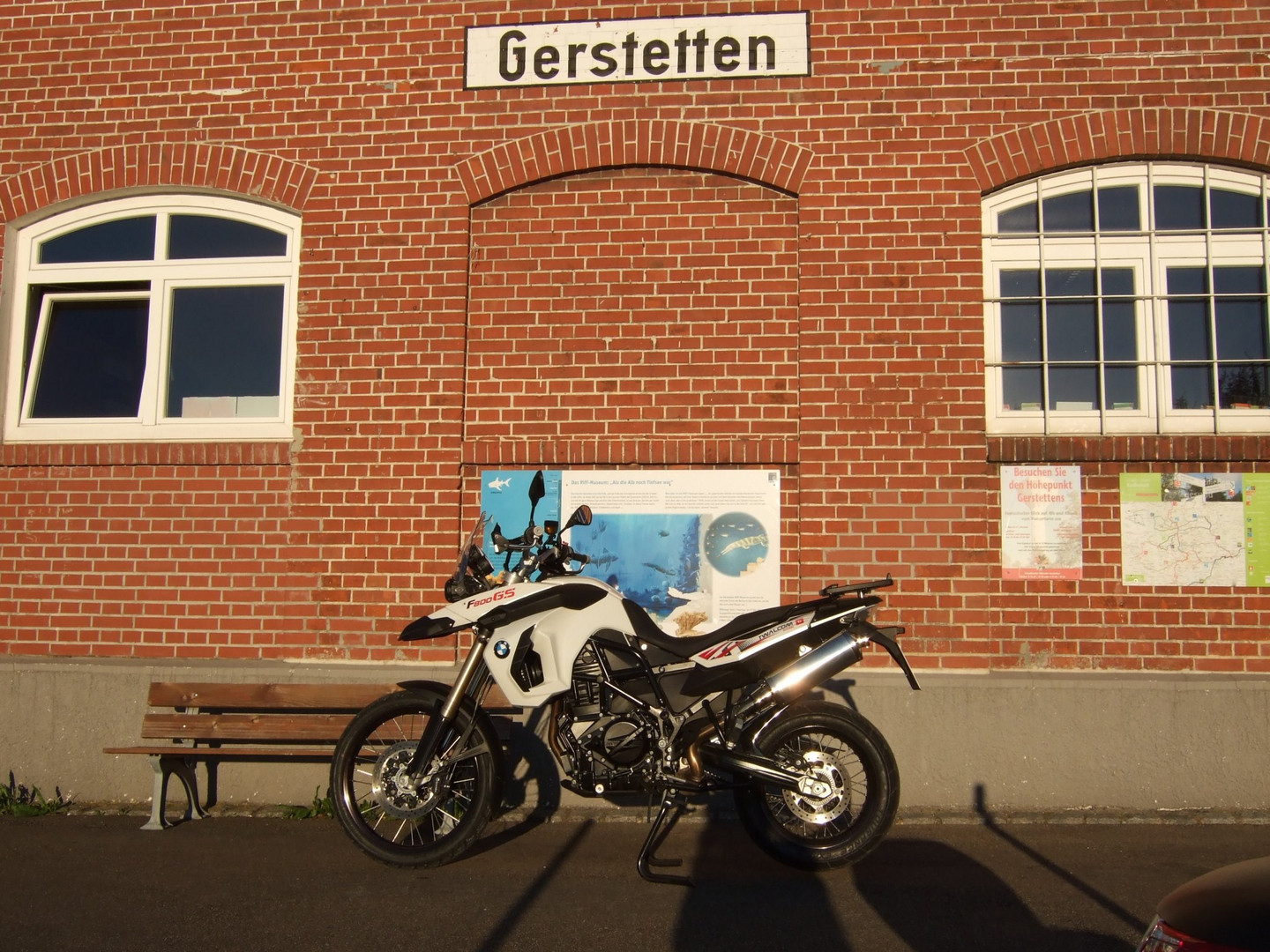 Am Bahnhof Gerstetten