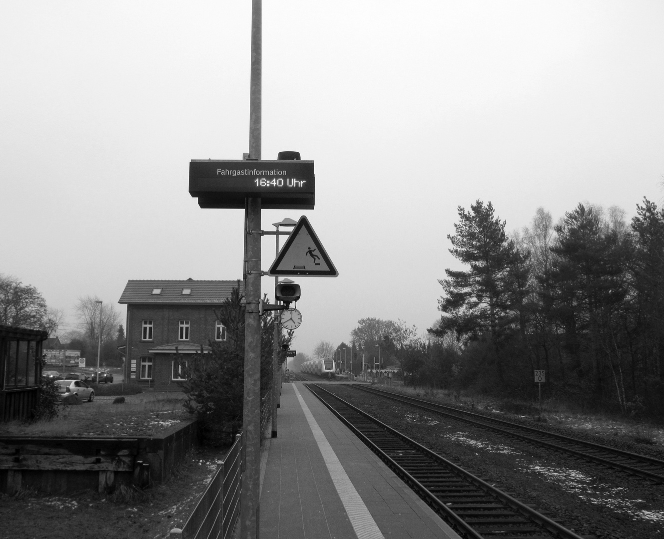 Am Bahnhof in Hemmoor ...