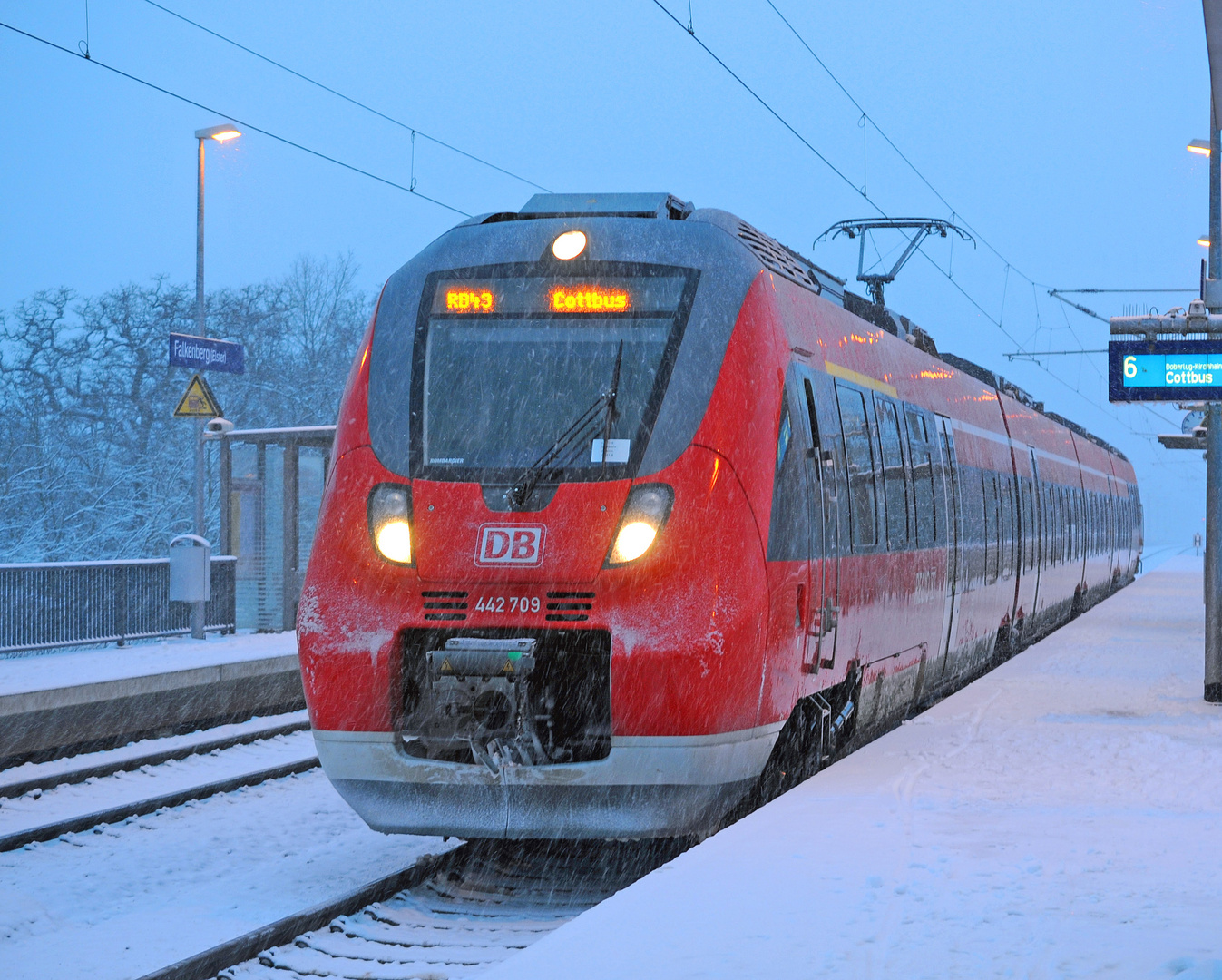 Am Bahnsteig