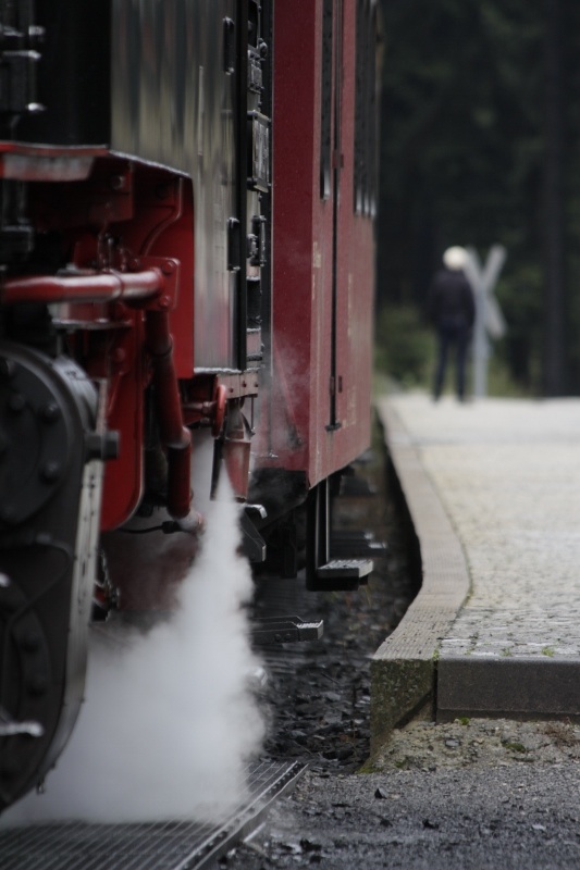 Am Bahnsteig...