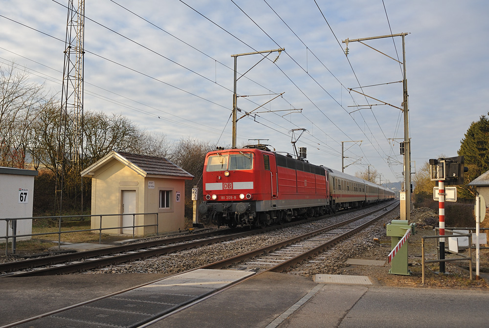 Am Bahnübergang