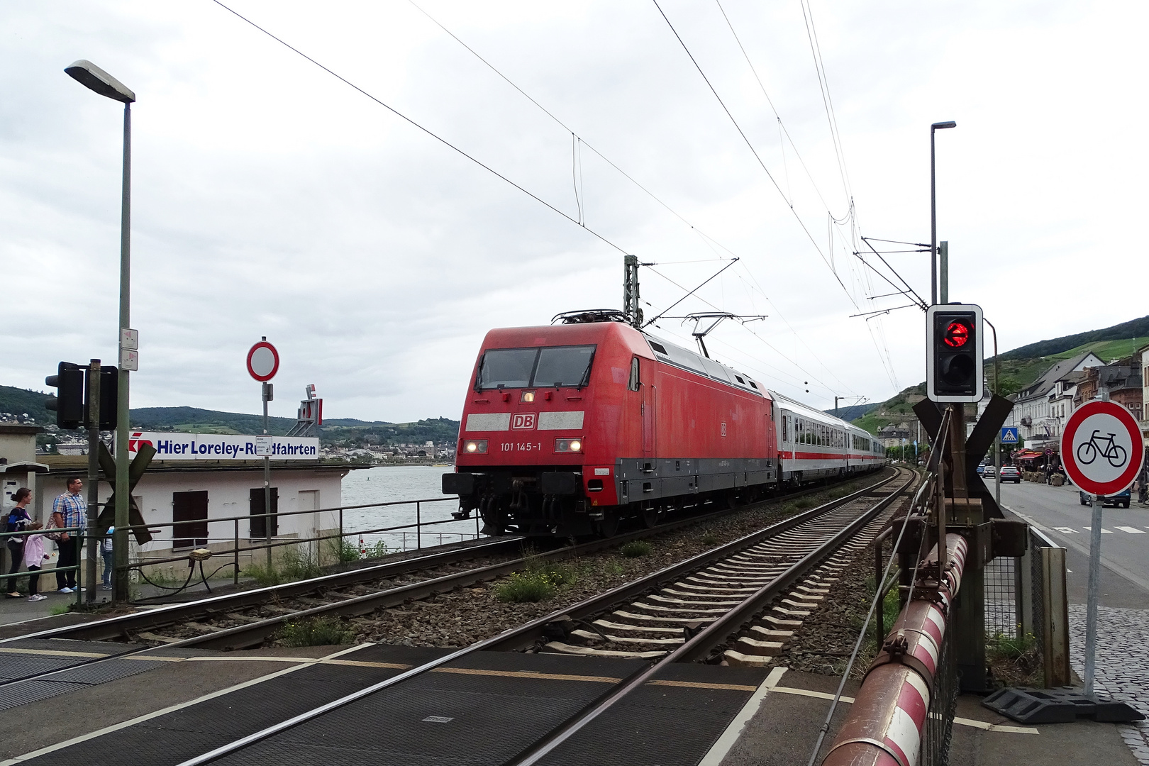 am Bahnübergang 