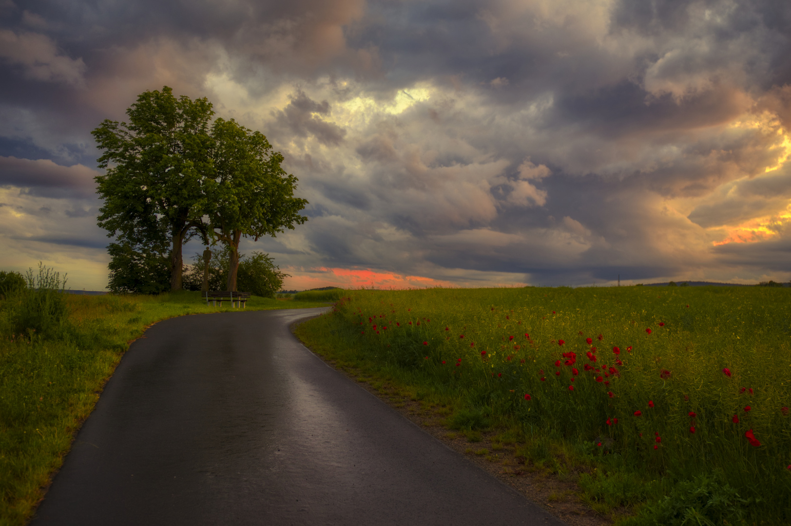 am Bildstock nach Sonnenuntergang (2) ...