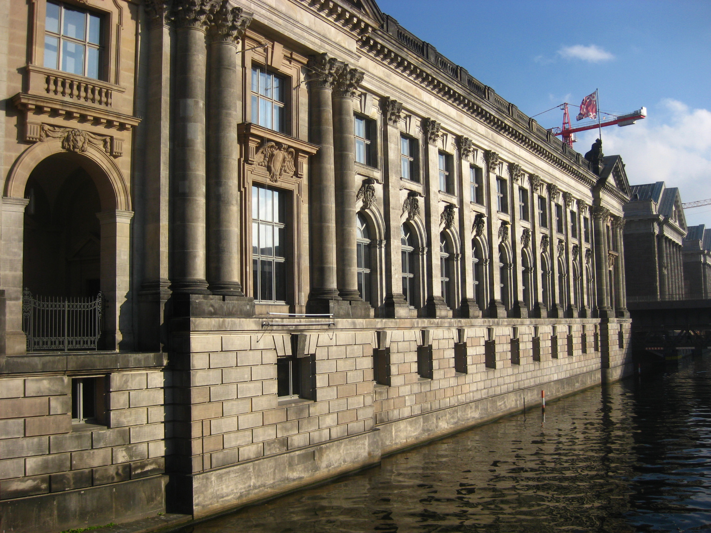 Am Bodemuseum (anderer Blickwinkel(