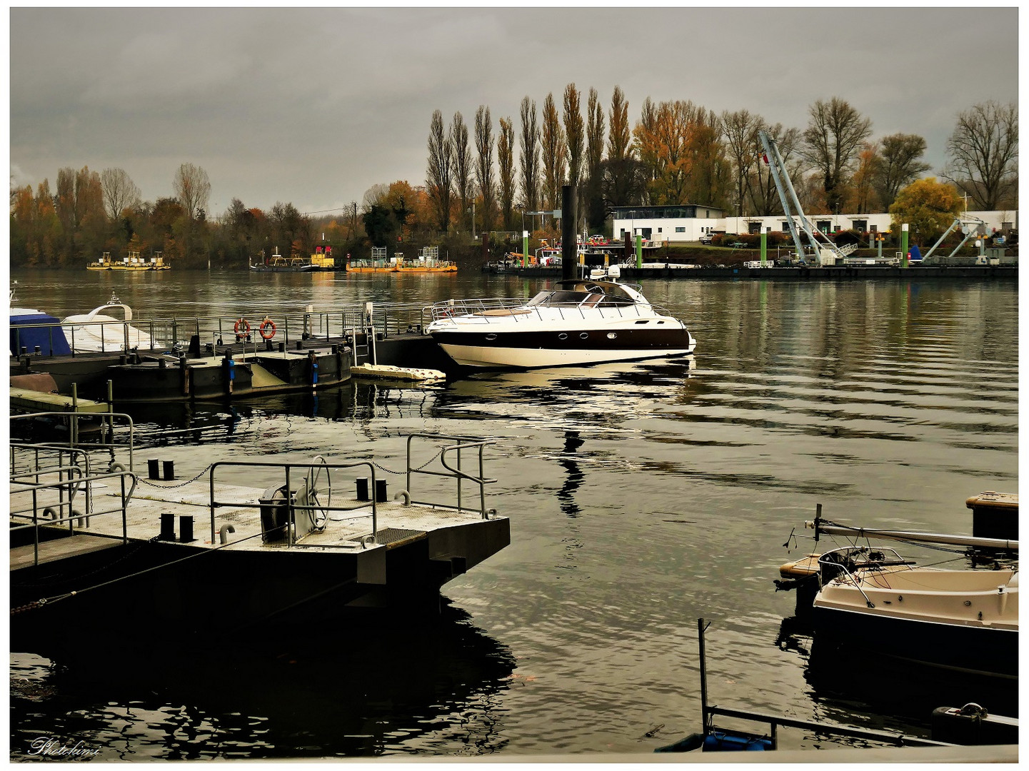 Am Bootshafen (II)