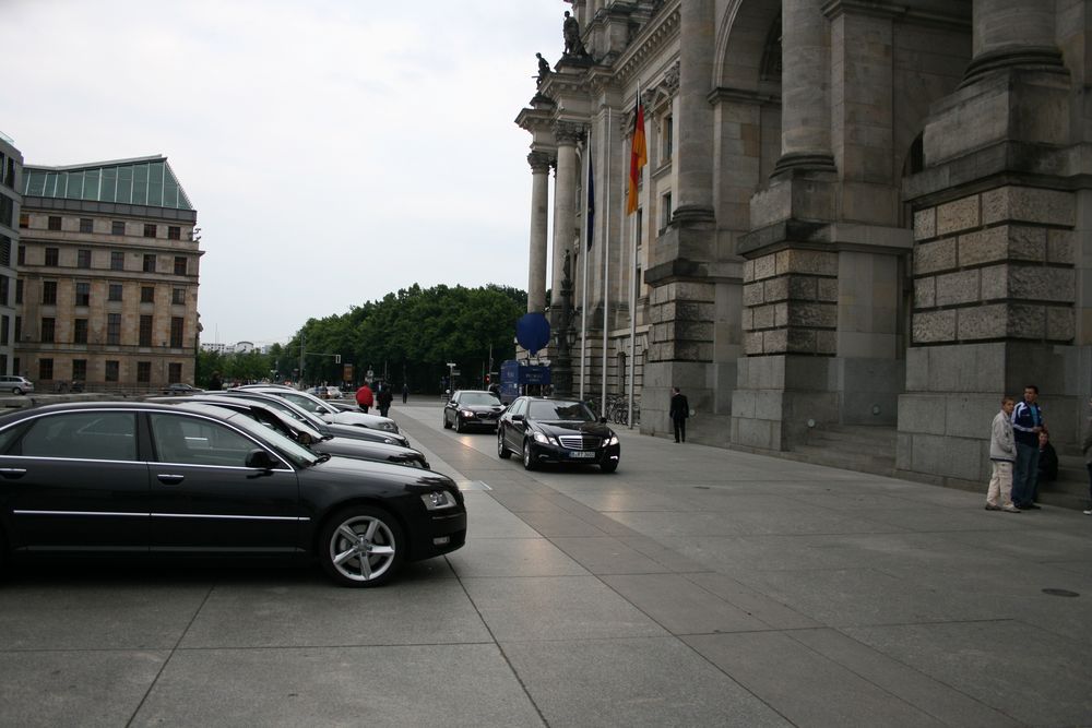 Am Bundestagsgebäude