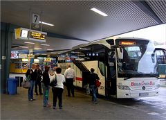 am Busbahnhof