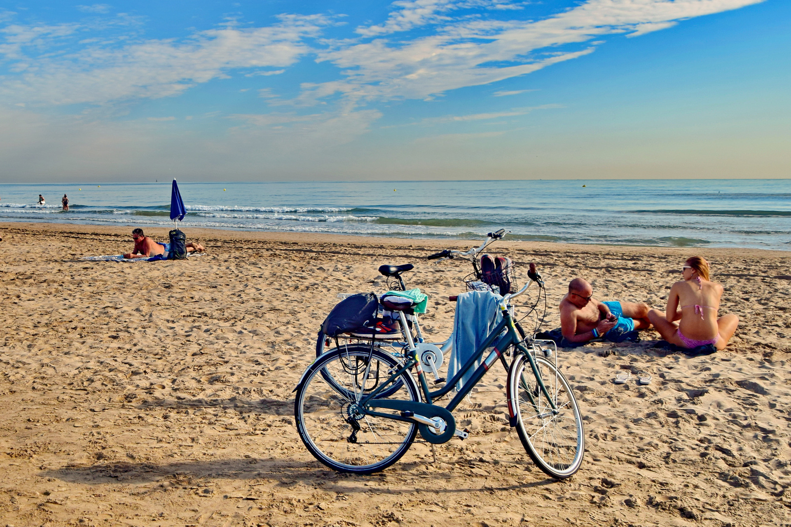 Am City-Strand Malvarrosa im Oktober