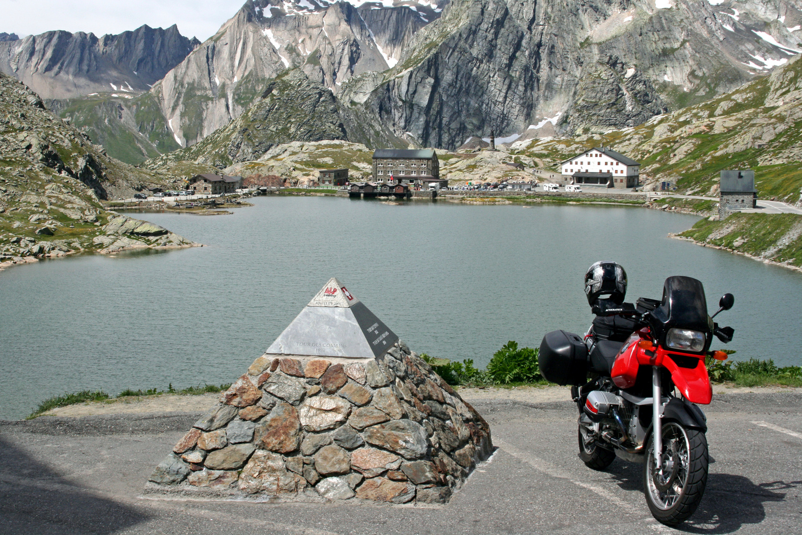 Am Col du Gr. St. Bernhard