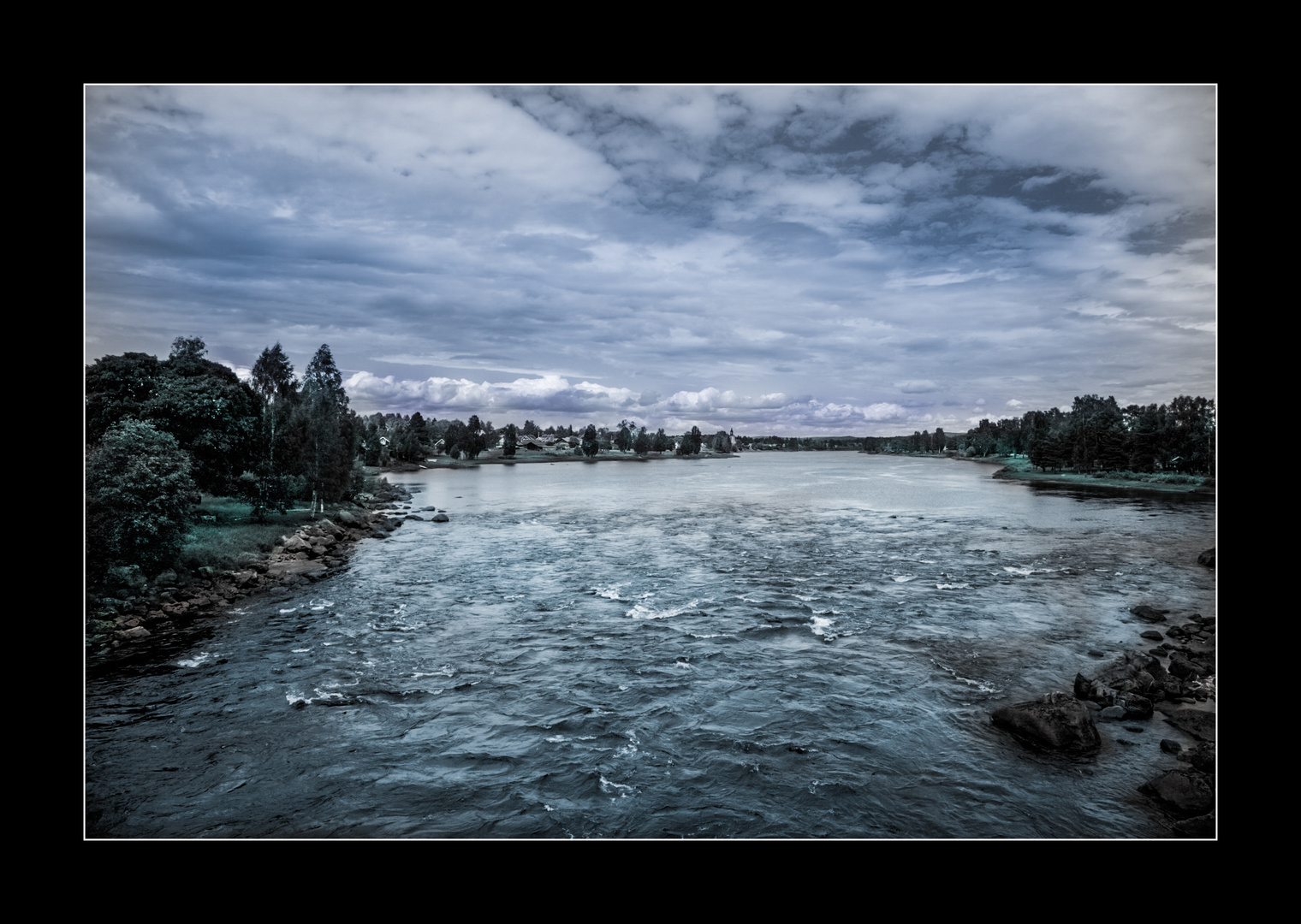 Am Dalälven (Schweden).