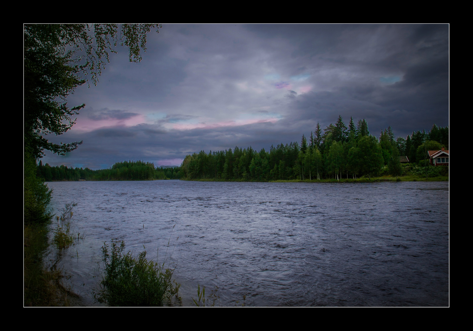 Am Dalälven (Schweden).