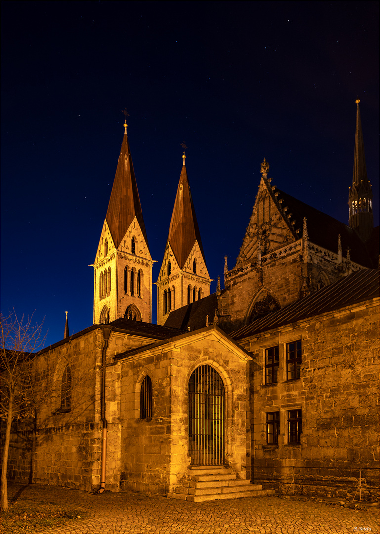 Am Dom von Halberstadt.