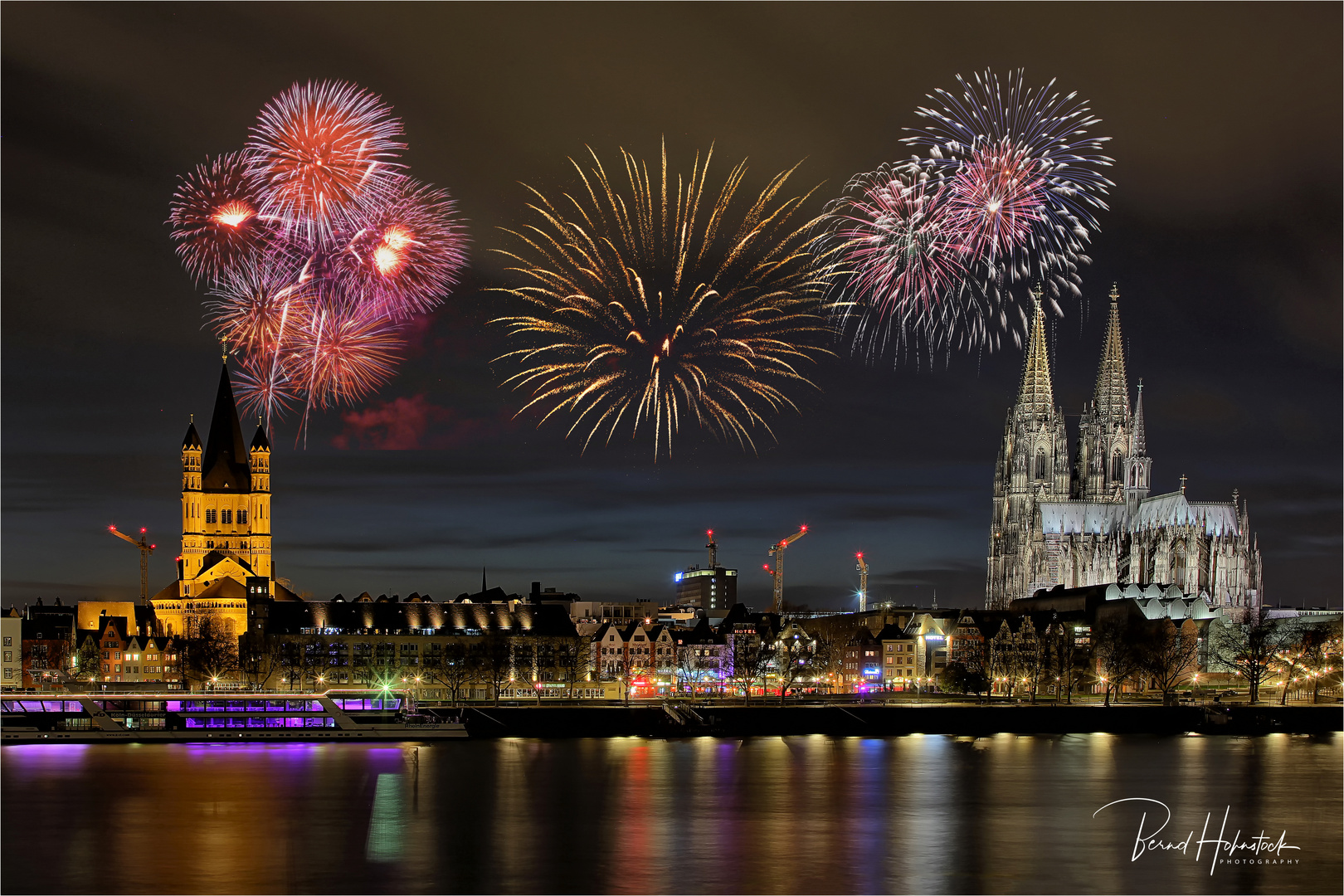 am Dom zu Koelle ..... Prost Neujahr 2022 an Alle