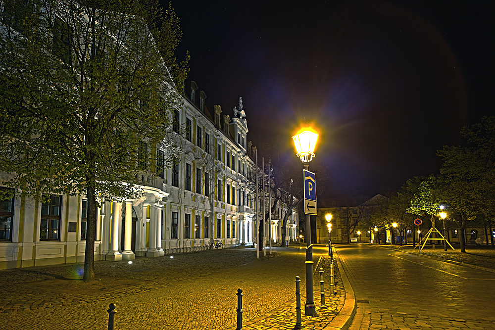 Am Domplatz, da wo die Regierung sitzt