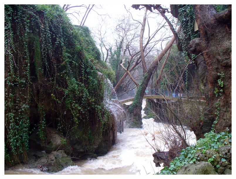 Am Düden-Wasserfall