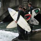 Am Eisbach beim Haus der Kunst