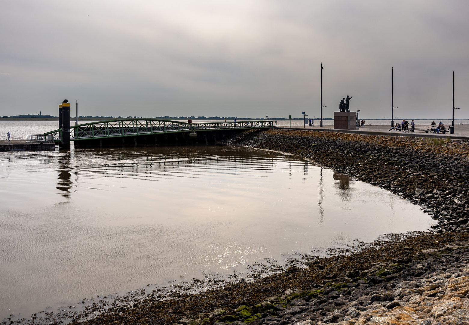 Am Ende der Deichpromenade