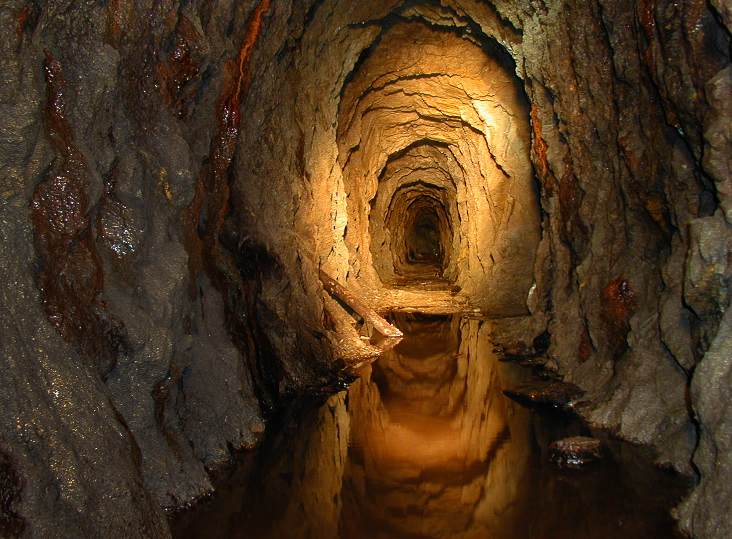 Am Ende des Tunnels brennt....