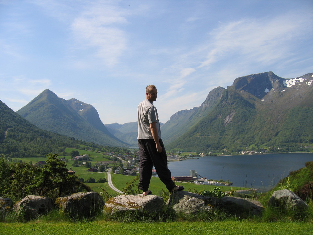 Am Ende eines Fjordes mitten im Sommer.....