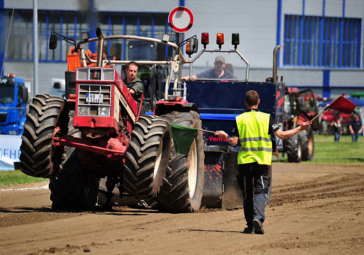 Am Ende seiner Kräfte.... Foto & Bild industrie und technik, traktoren, landwirtschaftliche