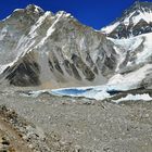 Am Everst Base Camp in 5330 m Höhe