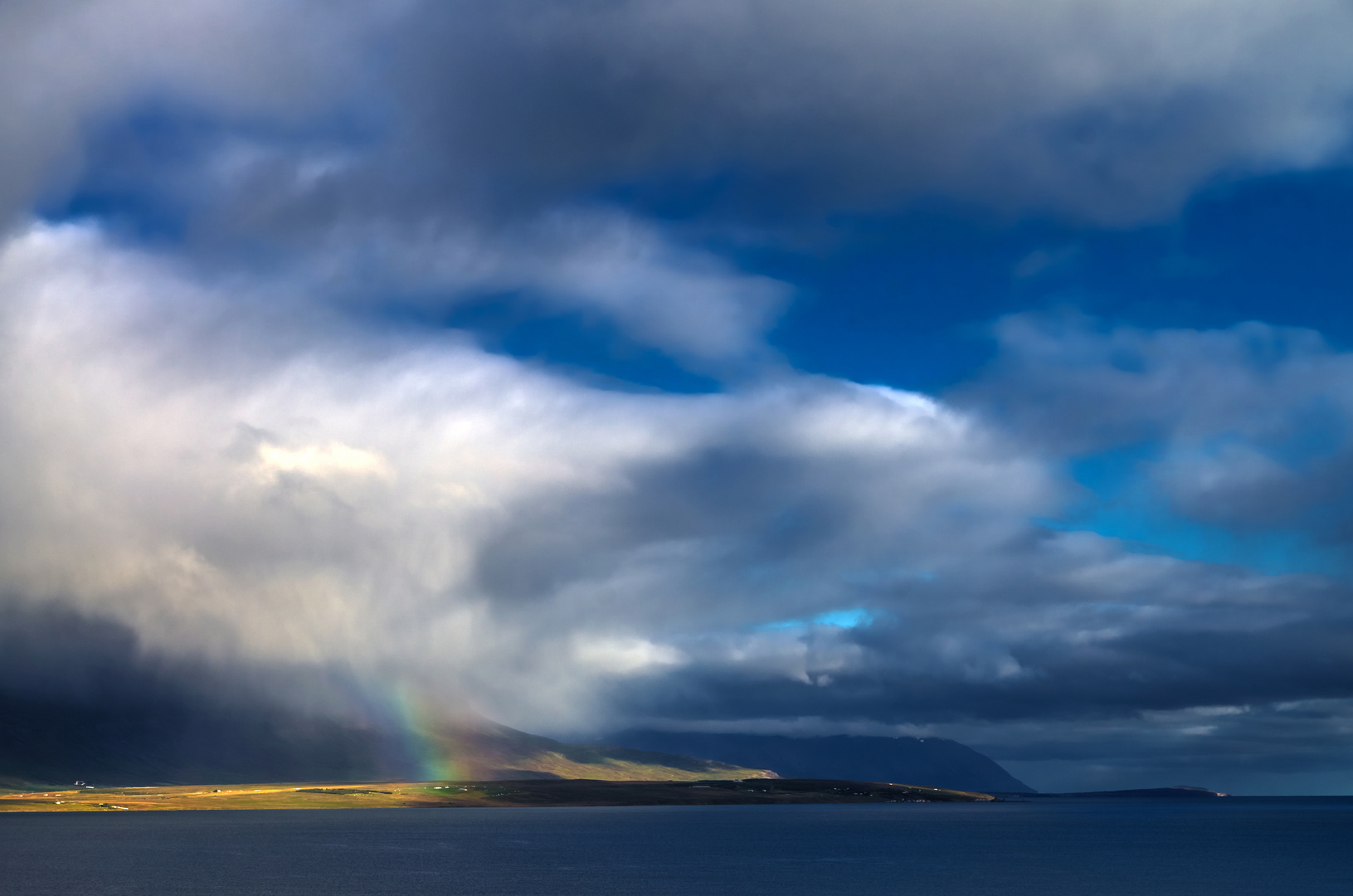 Am Eyjafjörður ... Regenbogen unfertig