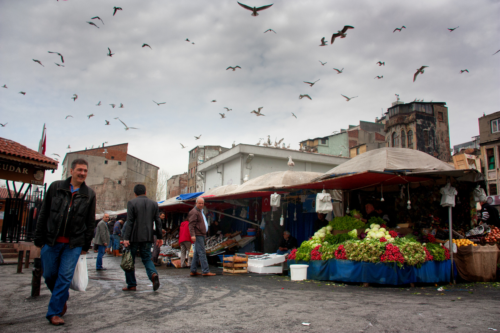 Am Fischmarkt bei der Galatabrücke