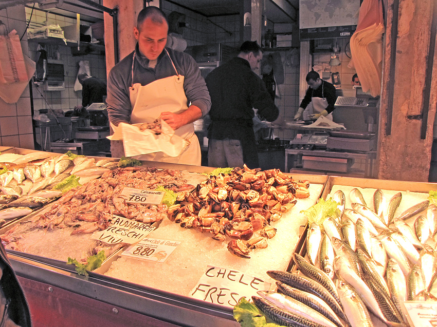 Am Fischstand